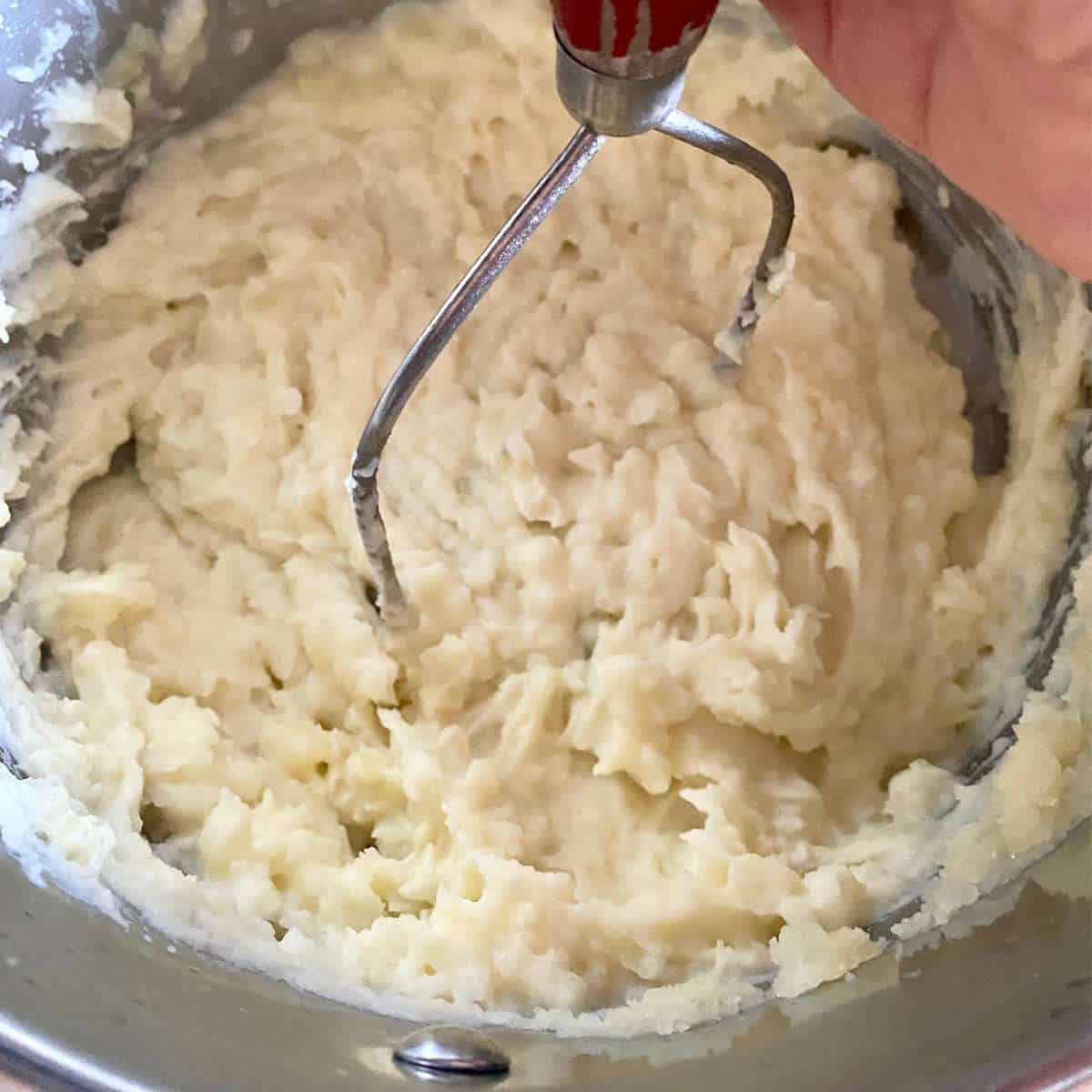 Dairy free mashed potatoes in a pot
